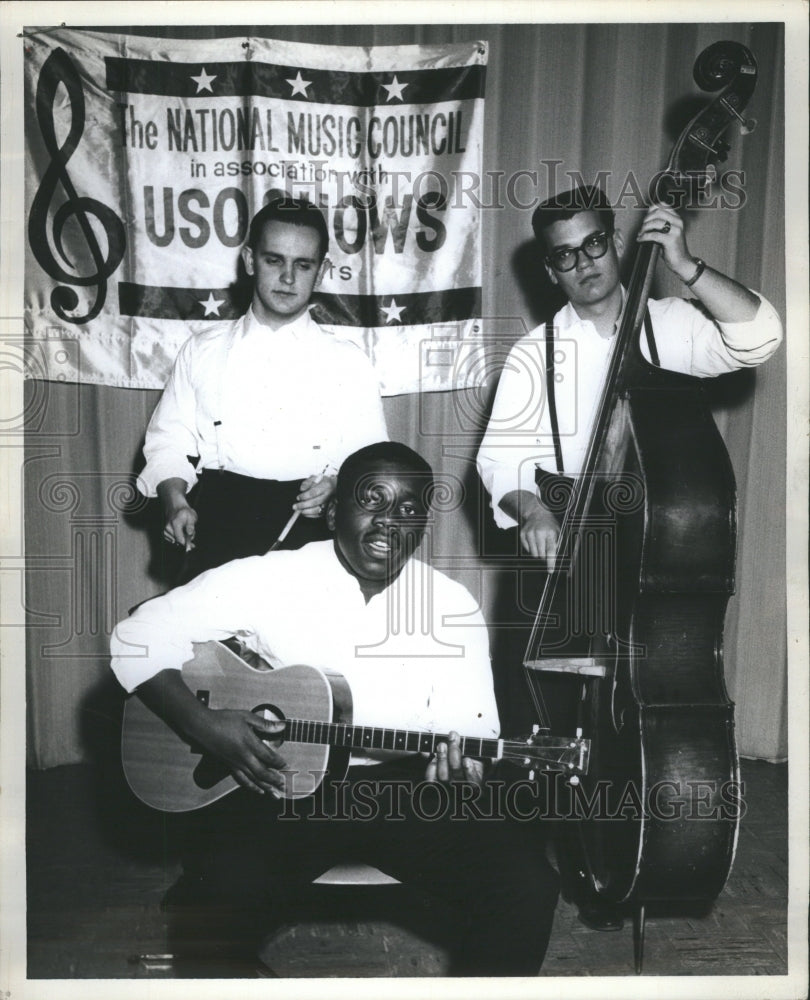 1964 Illinois University Music Folk Band - Historic Images
