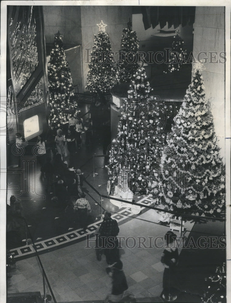 1976 Christmas Museum Of Science Industry - Historic Images