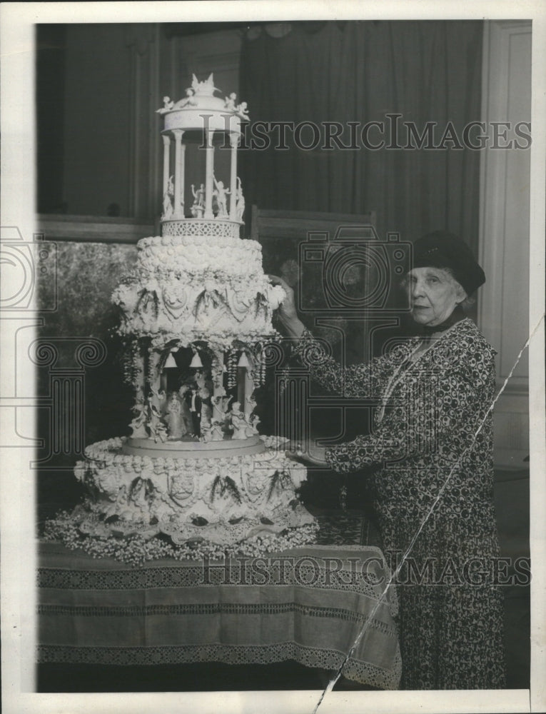 1939 Cakes White House Brides Society - Historic Images
