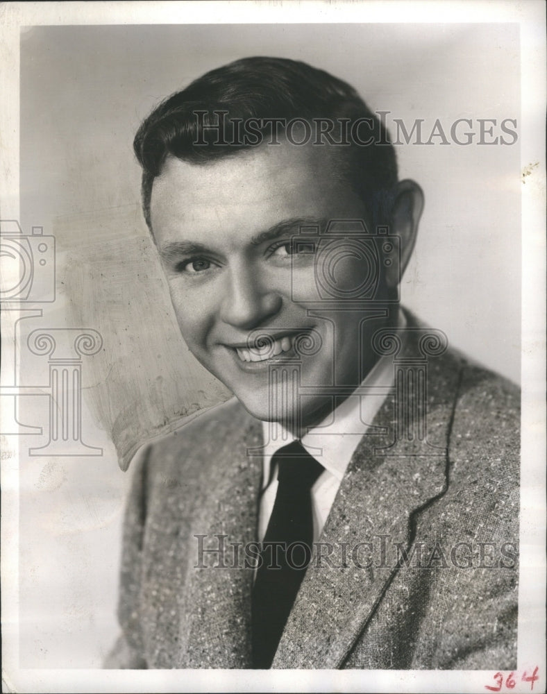 1958 Press Photo Bob Kennedy TV Host Wingo CBS televisi - RRR74501 - Historic Images