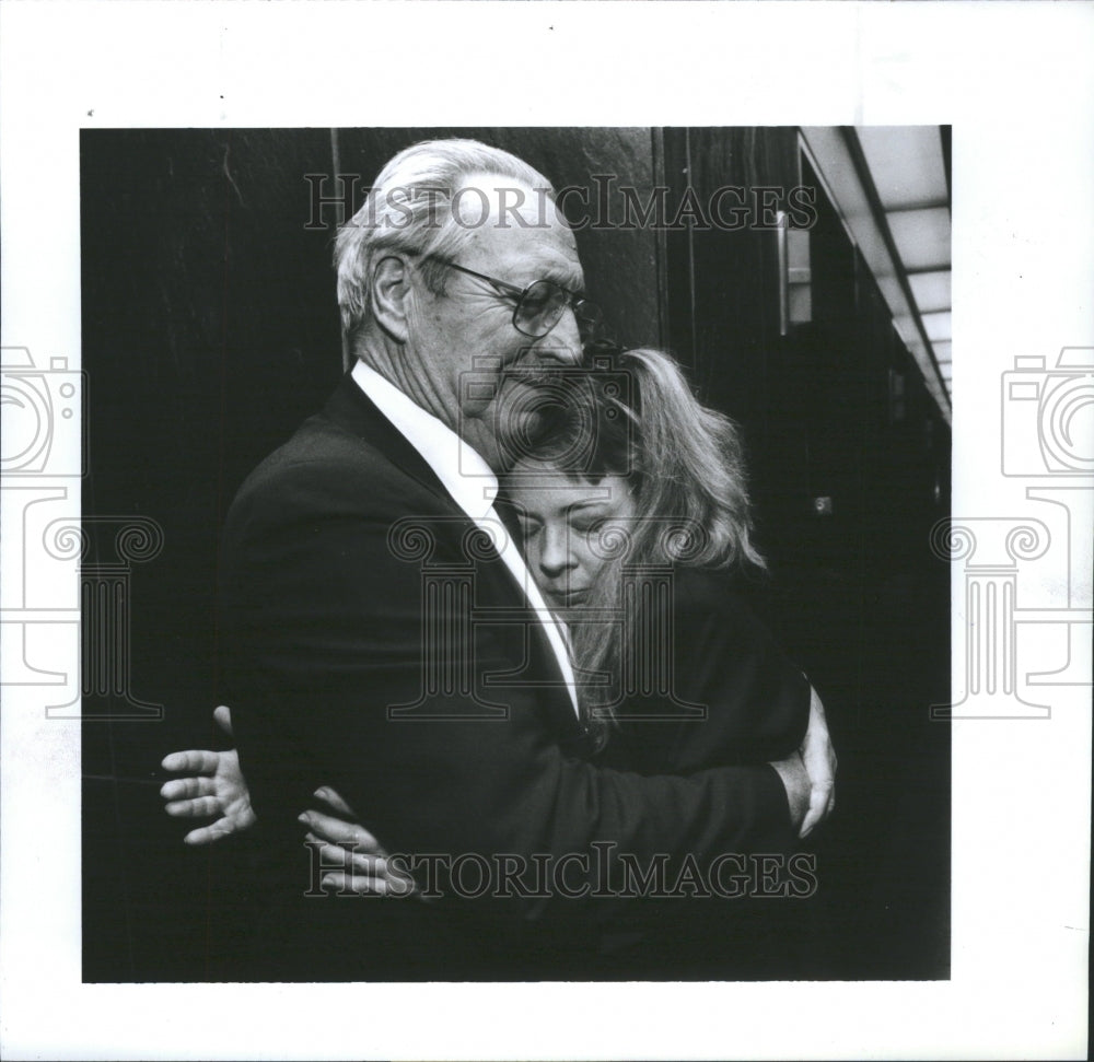 1990 Bertram Harper Wife Suicide - Historic Images