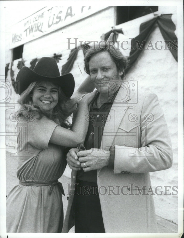 1984 Lisa Whelchel Charles Actor Singer - Historic Images