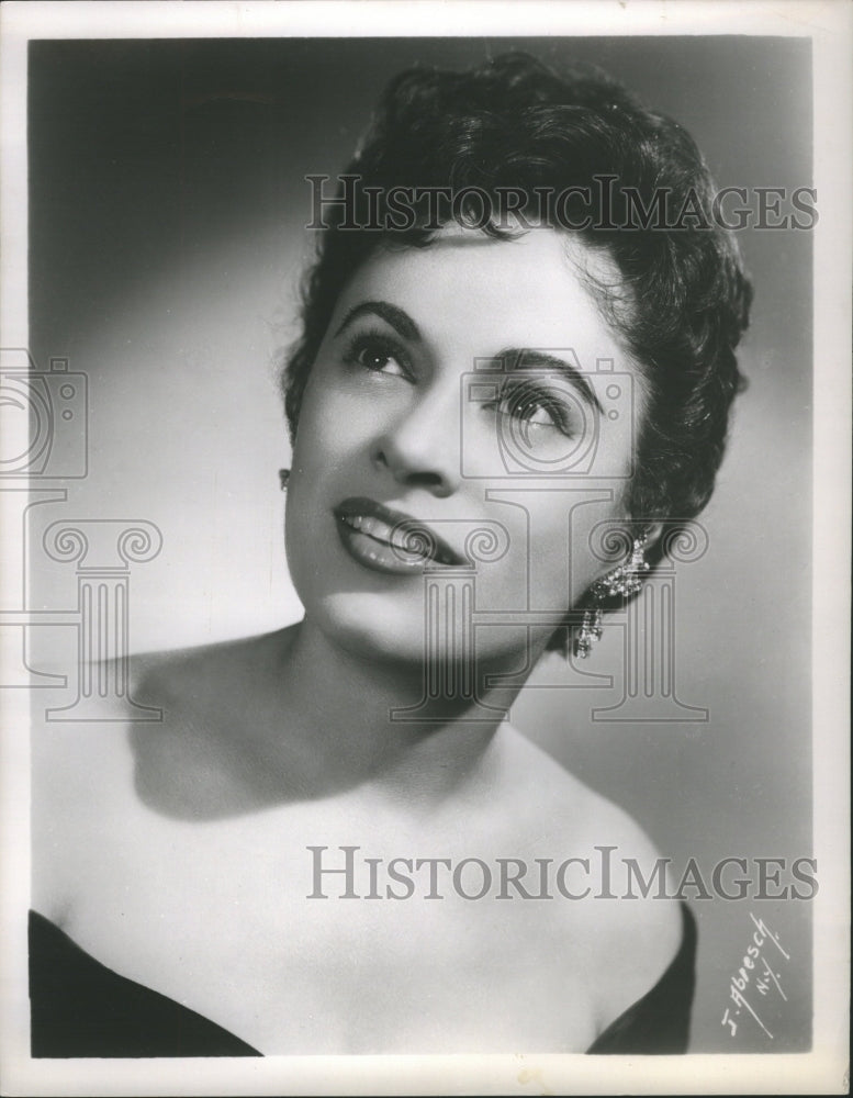 1957 Jean Sanders Soprano Profile Picture - Historic Images