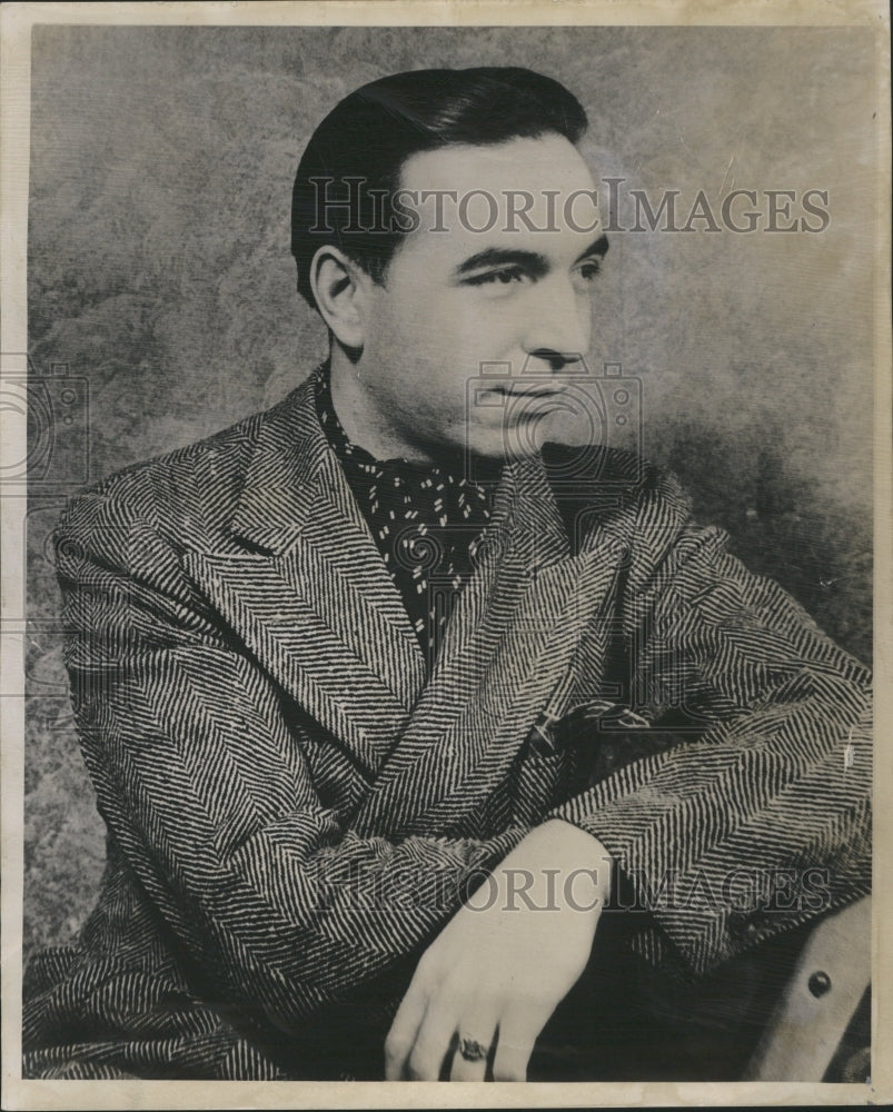 1941 Press Photo Nap Sanchez Catholic Theater Detroit - Historic Images