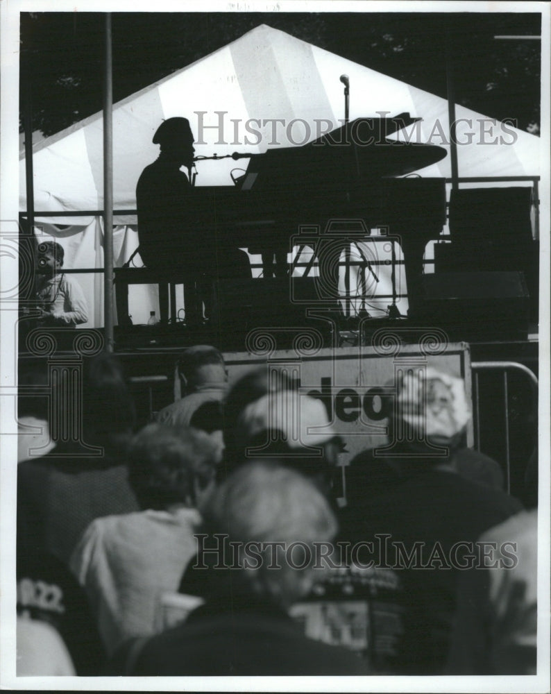 1993 Reginald Robinson Piano Crowd Jazz - Historic Images