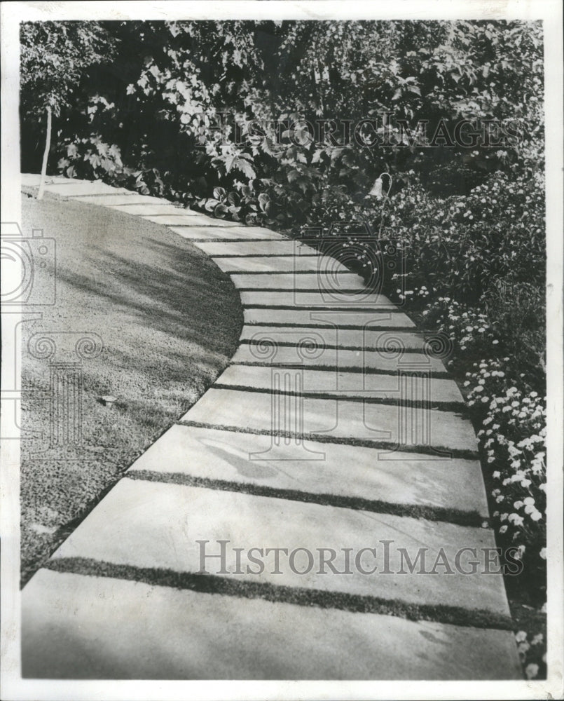 1958 Garden Sidewalk - Historic Images