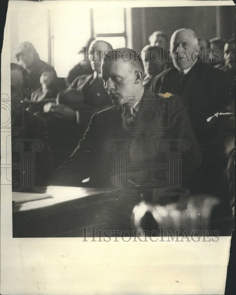 1929 Arthur Rich Standing Trial Courtroom - Historic Images