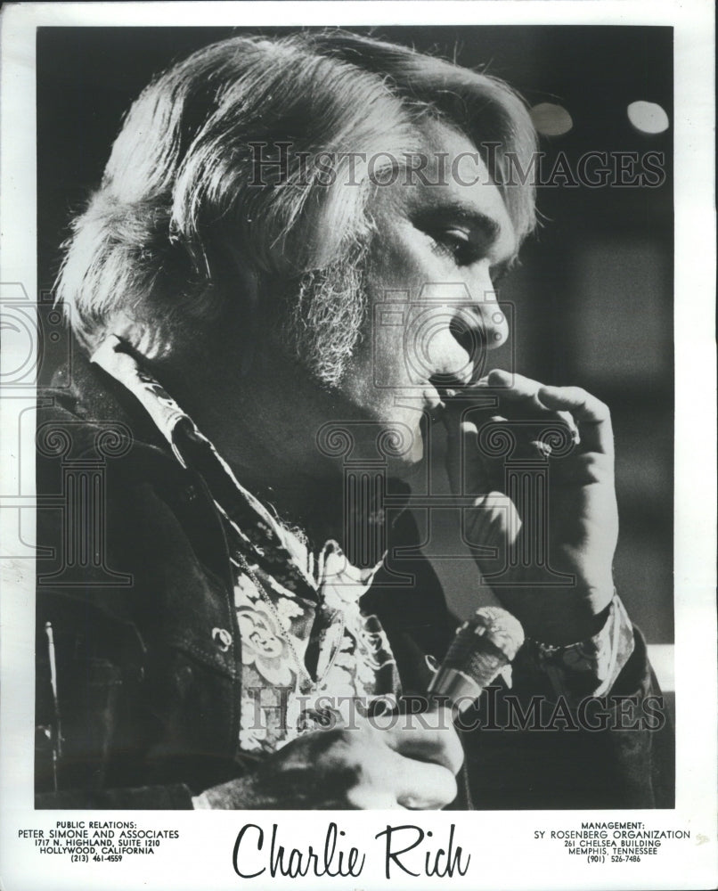1974 Singer - Historic Images