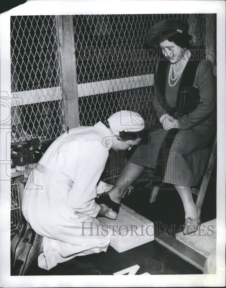 1941 Press Photo Queen Elizabeth - RRR76591 - Historic Images