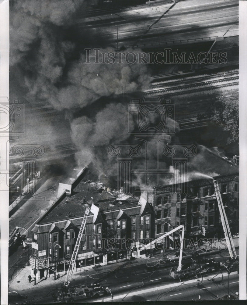 1976 Fire burning vandalized building - Historic Images