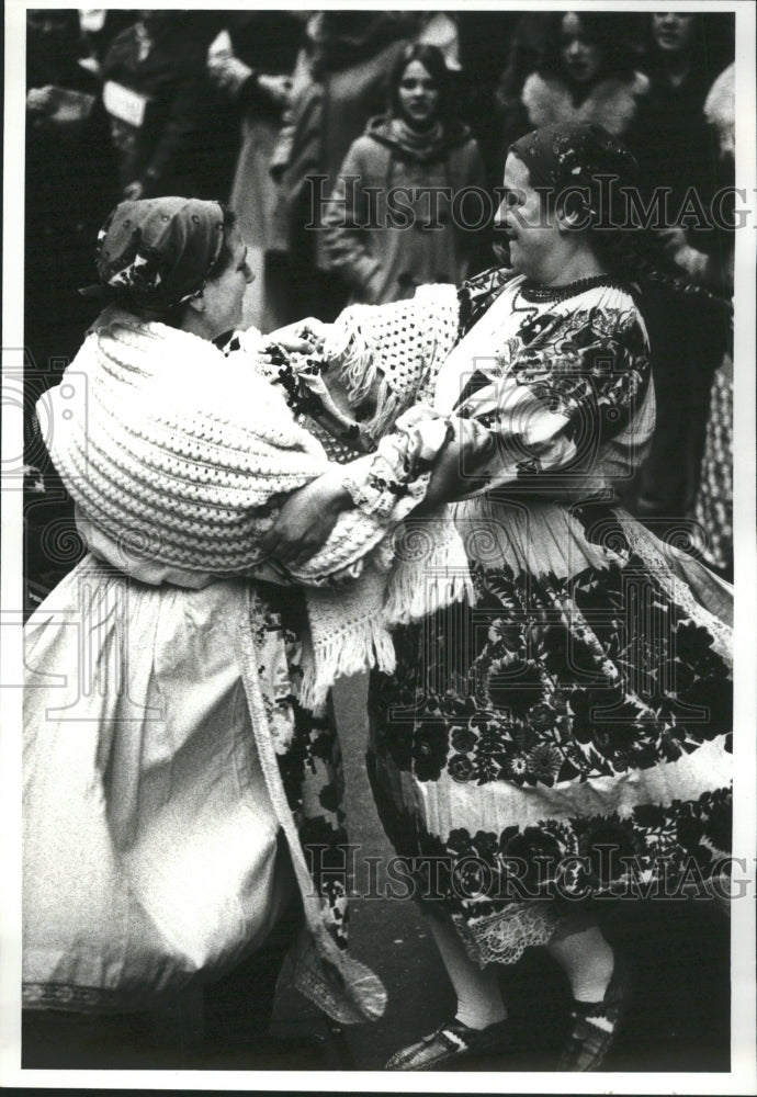 1977 Croation Dance - Historic Images