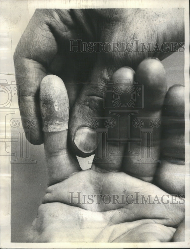 1958 Army finger printing - Historic Images