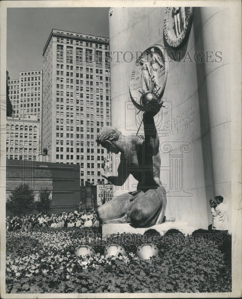 1958 Press Photo Famous Sculpture - Historic Images