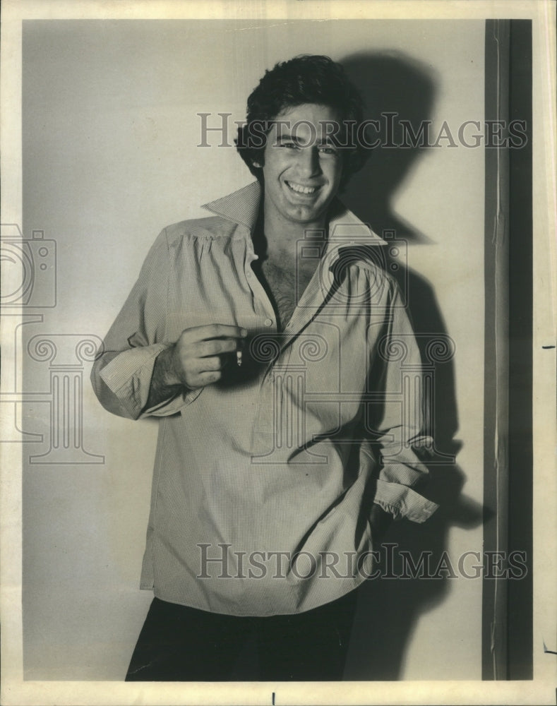 1977 Mens Leisure Fashion Model Smiling - Historic Images