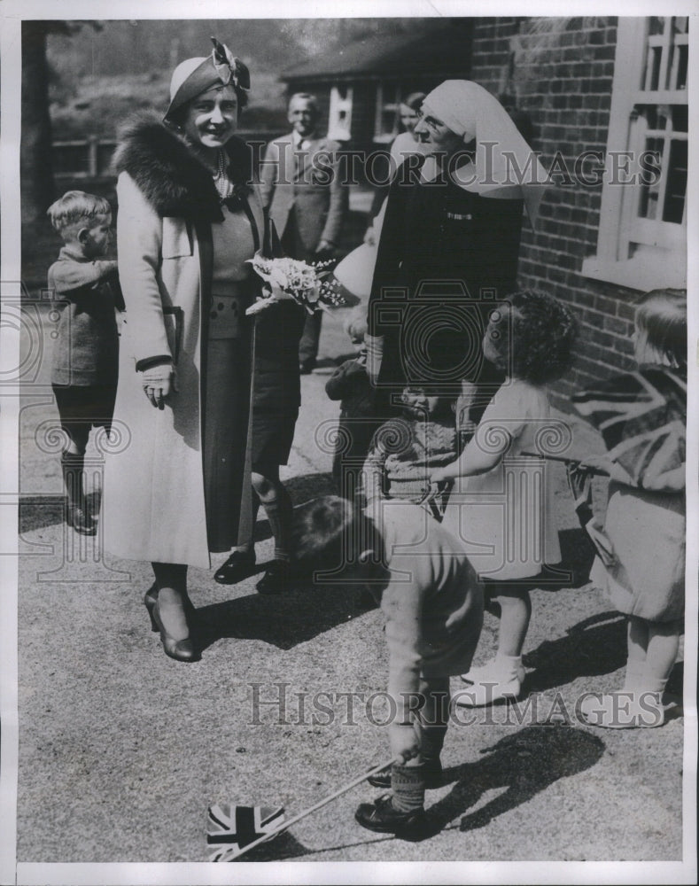 1938 Little Boy Queen Aldershot England  - Historic Images