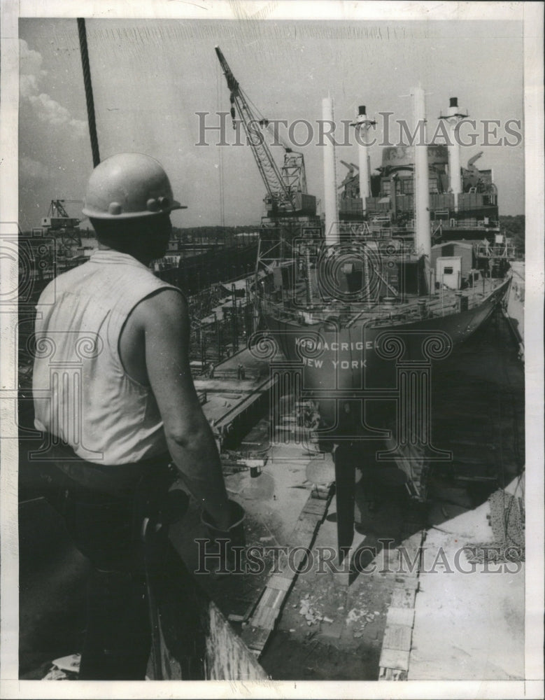 1966  cargo liner under construction - Historic Images