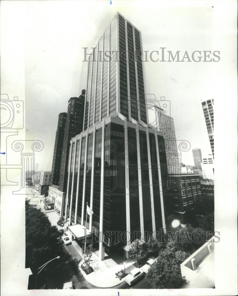 1976 Sheraton Hotel Plaza - Historic Images