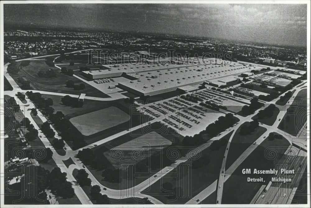 1981 Aerial view of GM Assembly Plant, Det - Historic Images