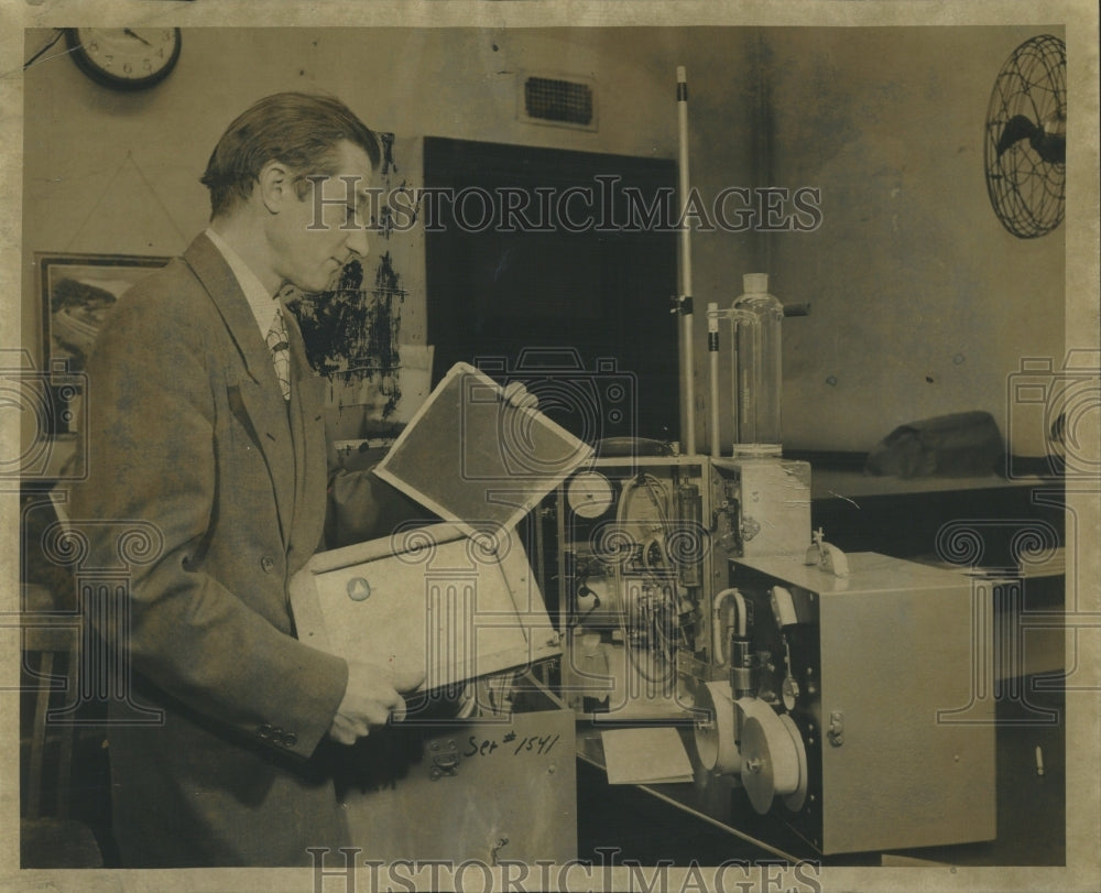 1956 Edmund Kosciuch Dust Collector Tests - Historic Images