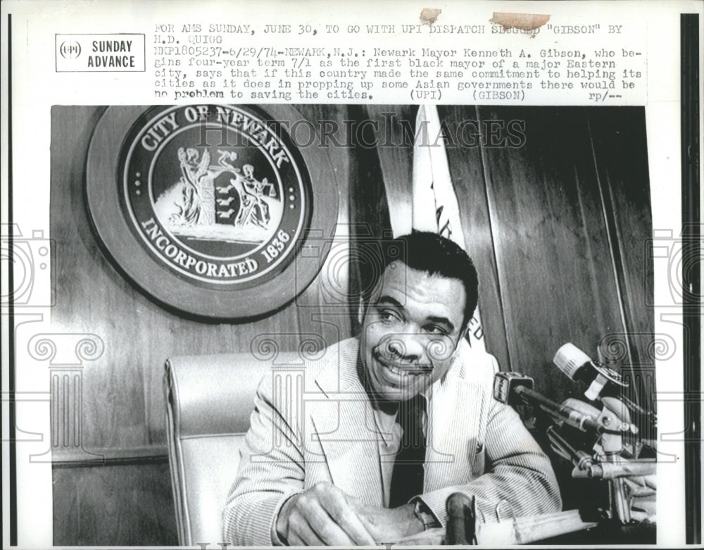 1974 Kenneth Allen Gibson Mayor Eastren - Historic Images