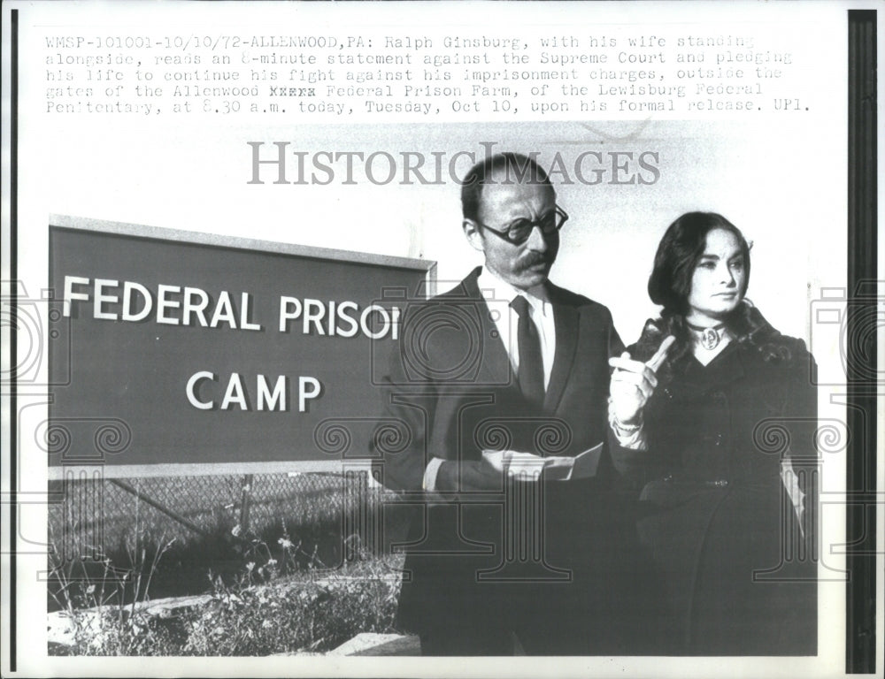 1972 Press Photo Supreme Court Ralph Ginsburg Alongside - RRR80059 - Historic Images