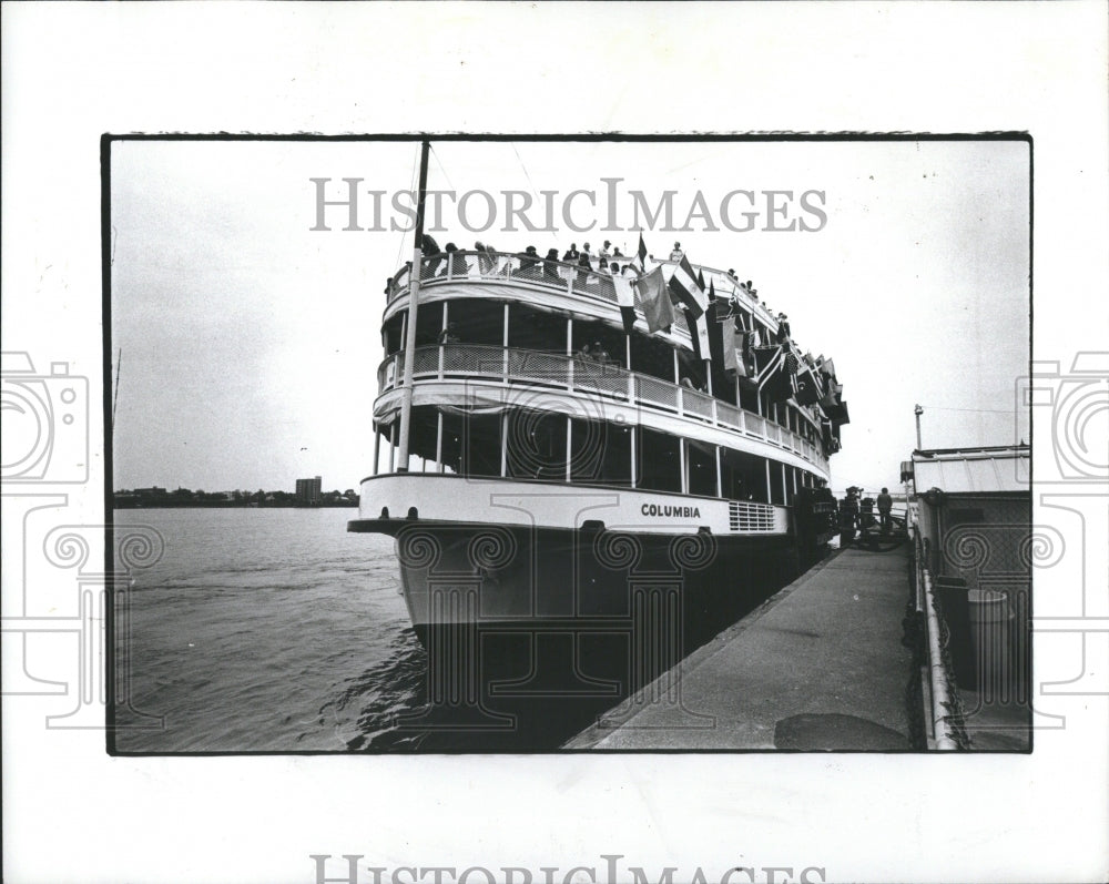 1982 SS Columbia Boblo Water Ship Boat - Historic Images