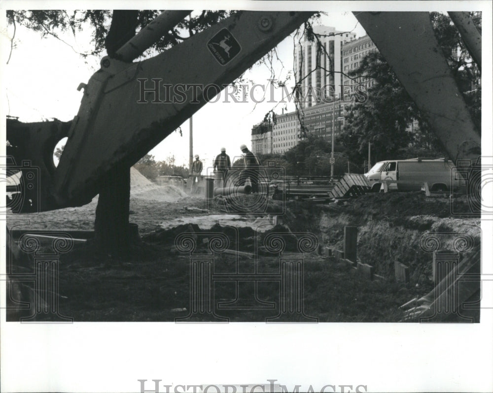 1992 Construction - Historic Images