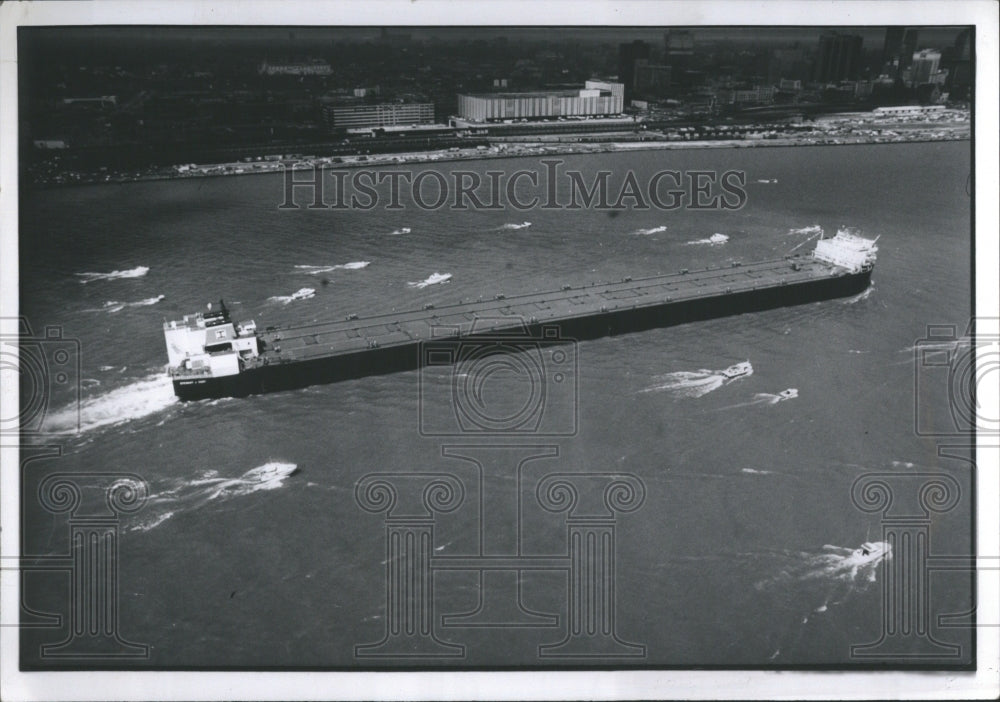 1972 SS Cart at sail - Historic Images