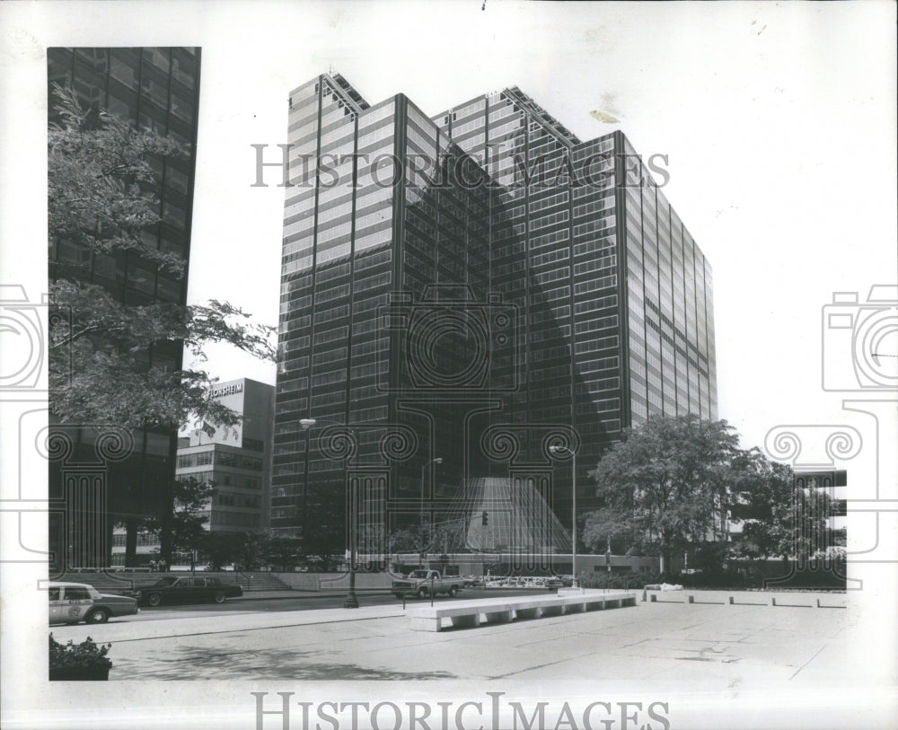 1983 Chicago&#39;s 525 West Monroe Building - Historic Images