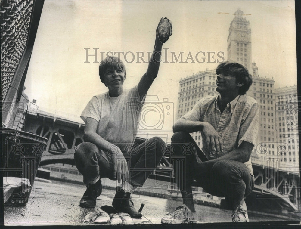 1970 Fishing Chicago River - Historic Images