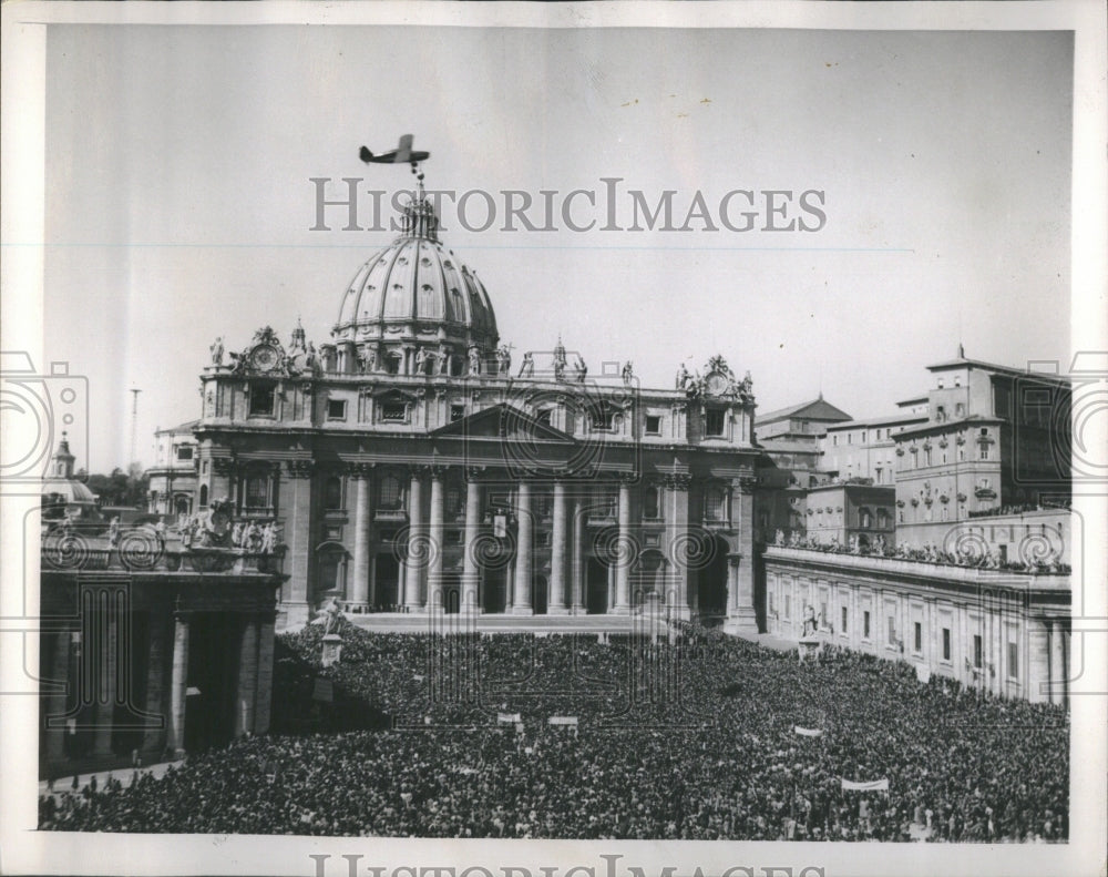 1948 Pope Easter Sunday Message Interrupted - Historic Images