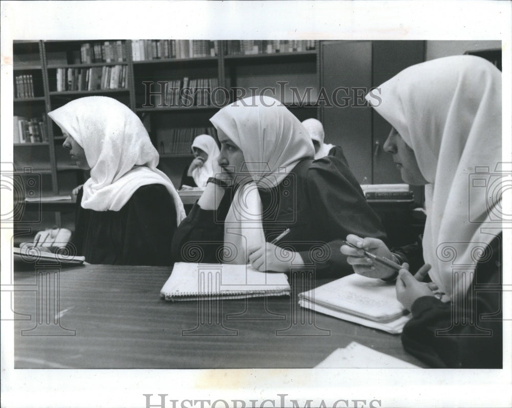 1994 Girls In Islamic Class - Historic Images