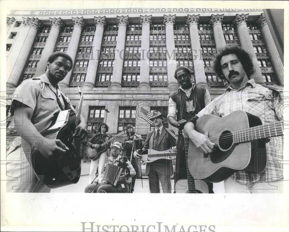 1982 Musicians - Historic Images