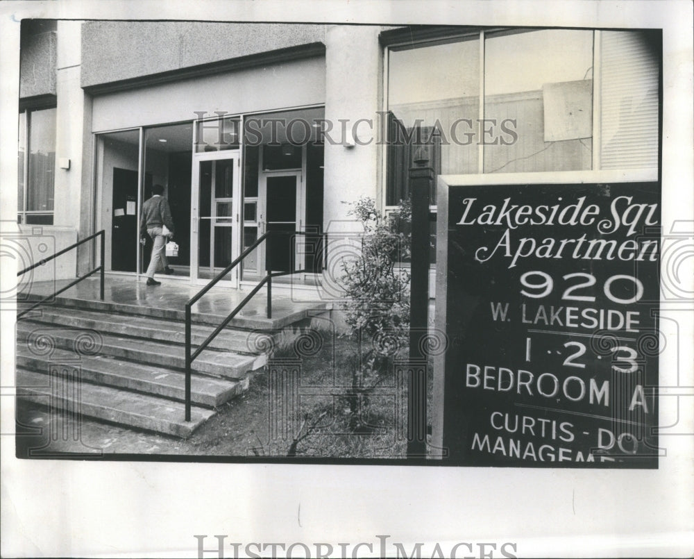 1970 Chicago Lakeside Apartments Vandalism - Historic Images