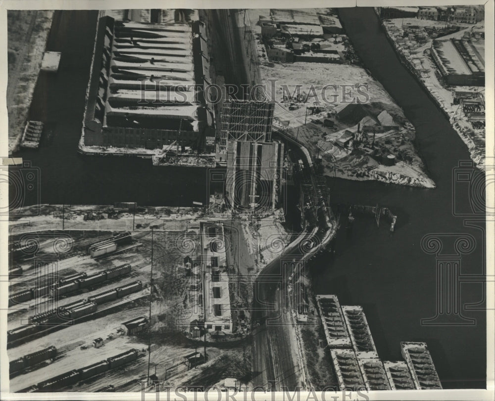 Ann W Richards Congress Avenue Bridge Lady - Historic Images