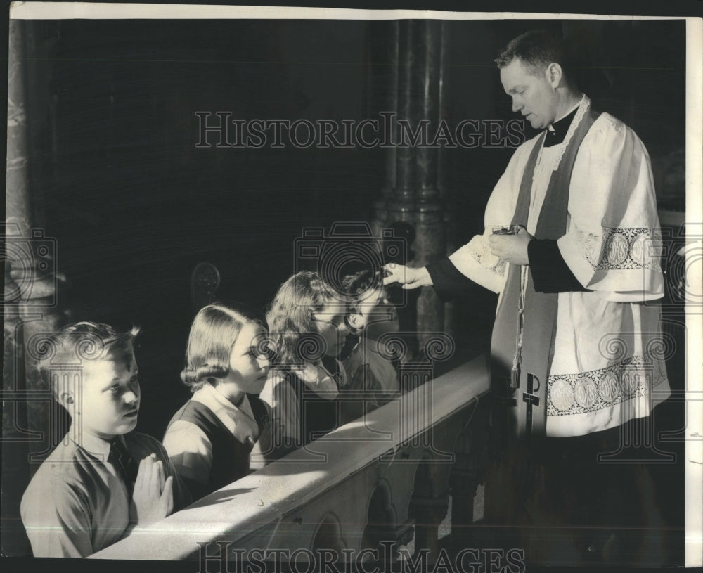 1965 Roger Caplis Holy Cathedral Worshipers - Historic Images