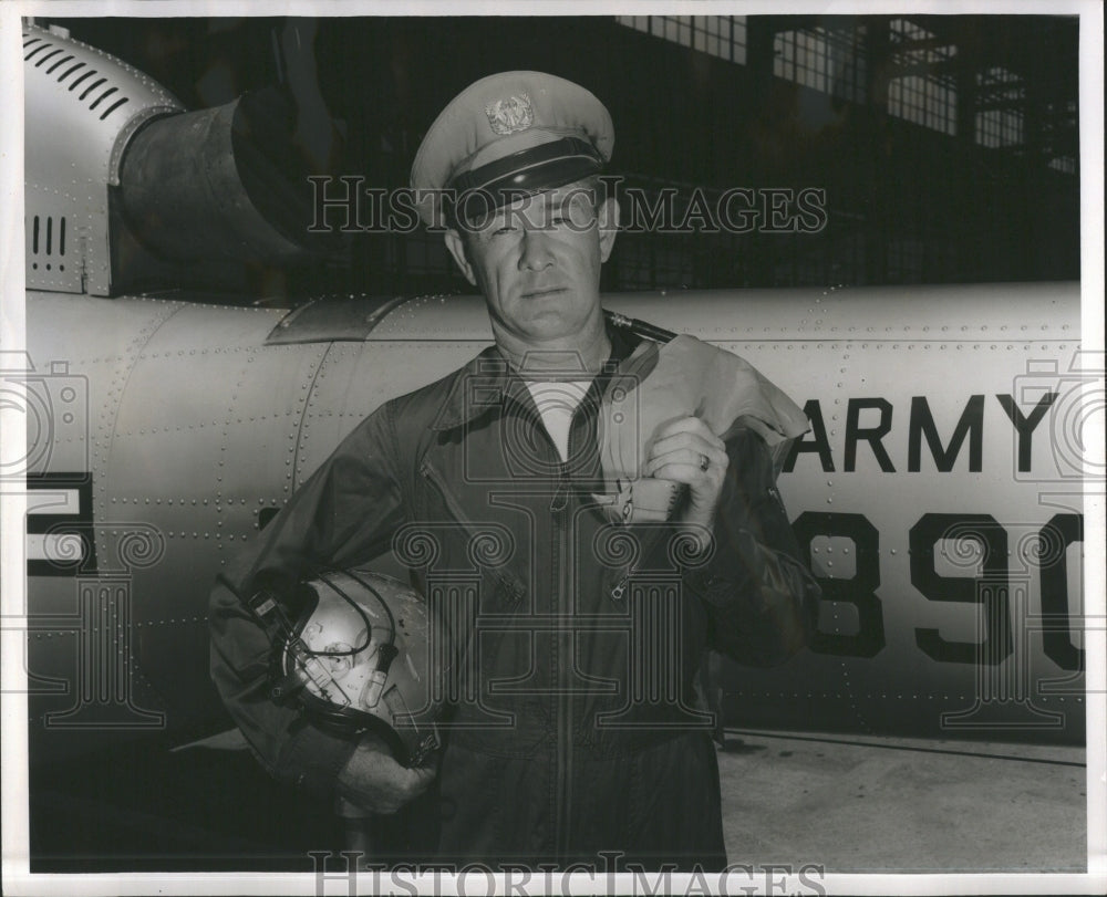 1954 Army Officer Billy Wester Sets Record - Historic Images