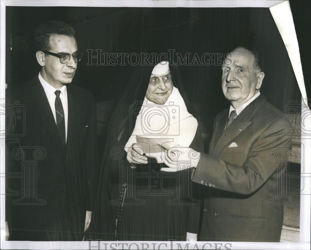 1964 Mercy College Nun Sister Mary Lucille  - Historic Images