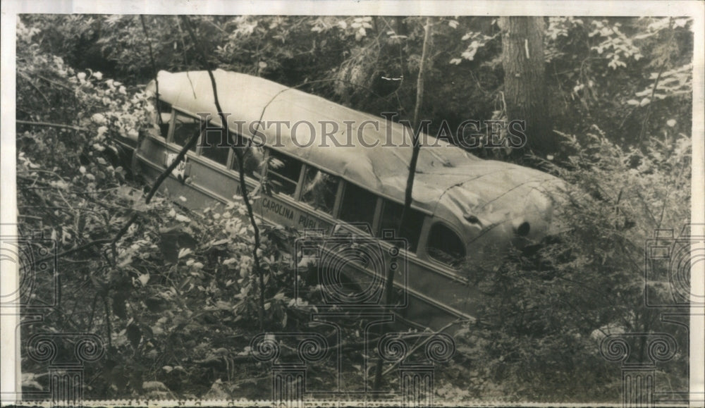1965 Press Photo School Bus Accident North Carolina - Historic Images