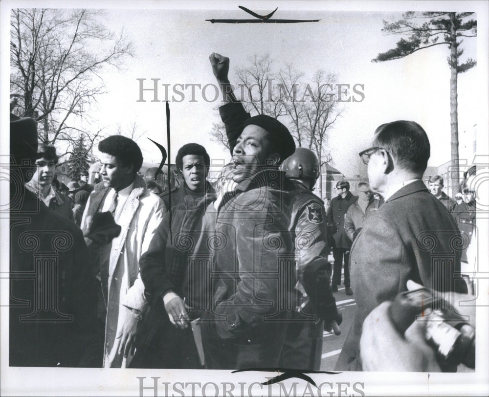 1969 Press Photo Eastern Michigan University Strike - Historic Images