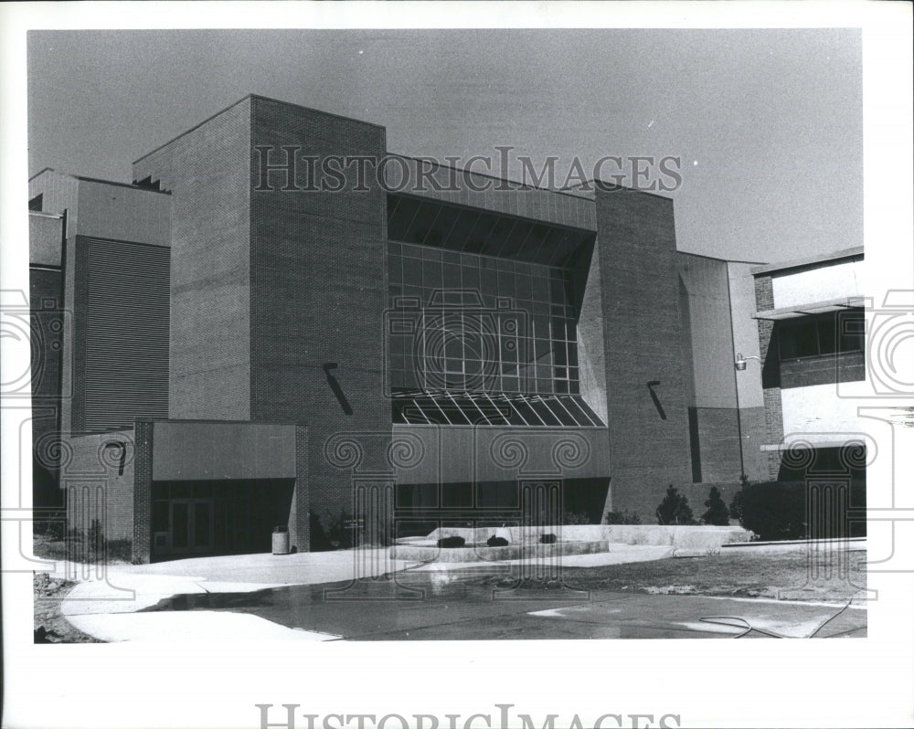 1983 Eastern Michigan University Building - Historic Images