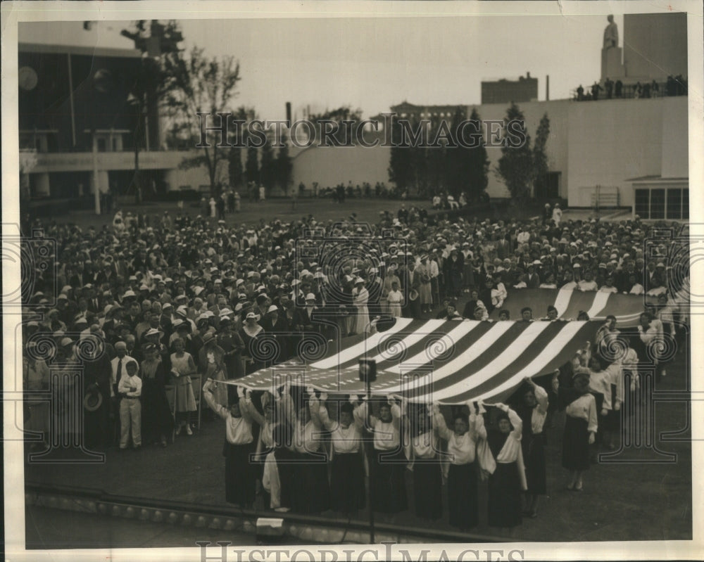 1934 Two Flags Norways Day World Fair Peopl - Historic Images