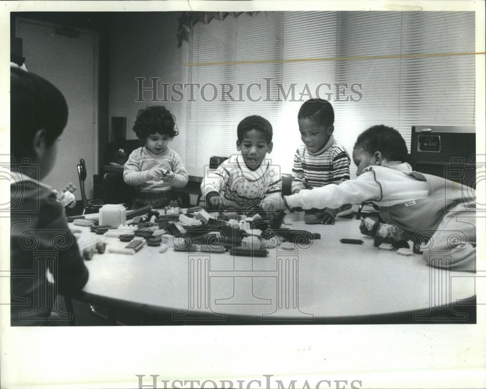 1982 Day Care Center Dearborn Park Kids - Historic Images