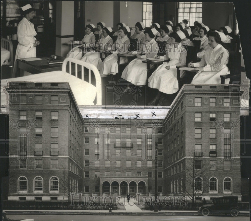 NONE Photo Hamper Hospital's nurses - Historic Images