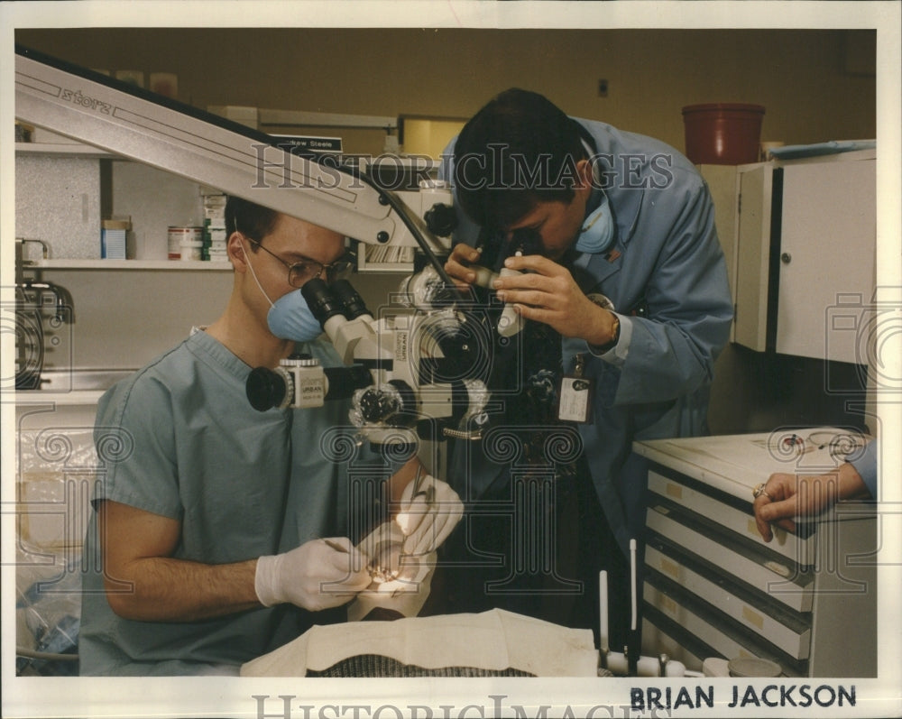 1993 Treatment Disease Doctor Oral Cavity - Historic Images