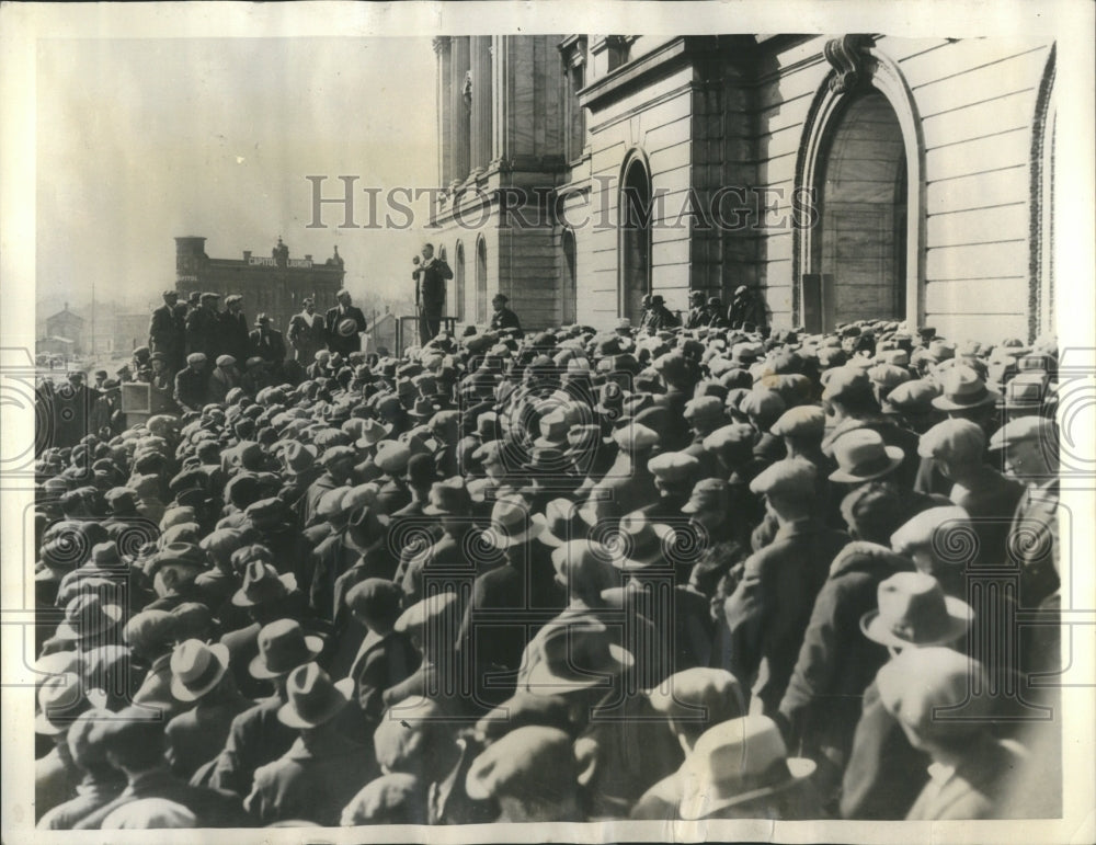 1933 Farmer Wives Stop Farm Foreclosure - Historic Images