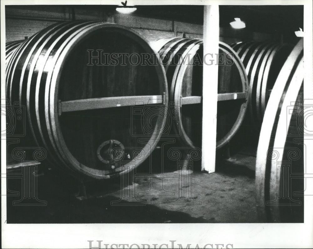 1980 Wine Storage Barron - Historic Images