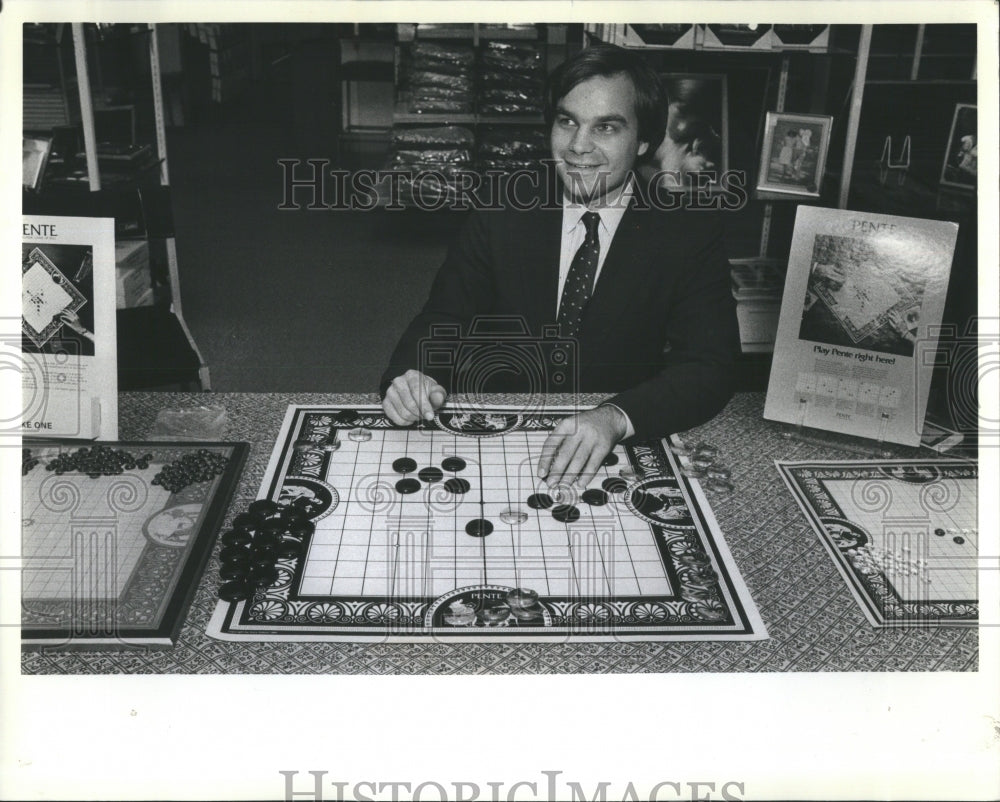 1989 Pente  - Historic Images