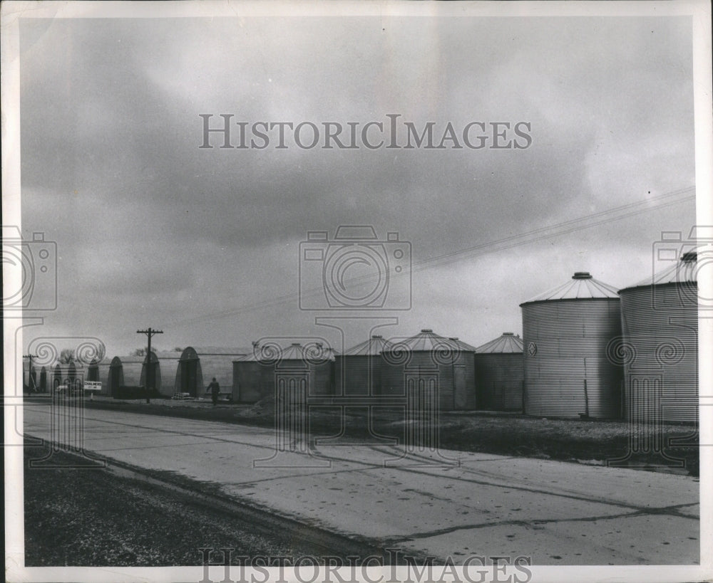 1950 Press Photo Corn Drying Bin Bushel Storing Site - Historic Images