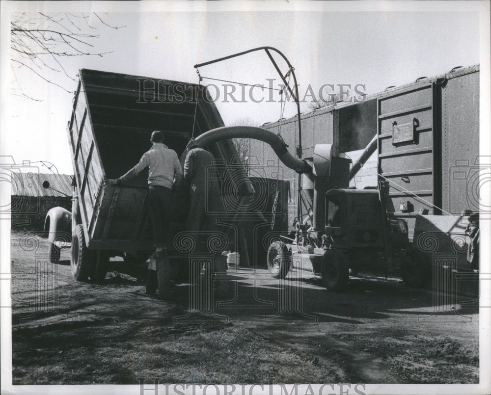 1956 Illinois ASC Committee Loading Corn  - Historic Images